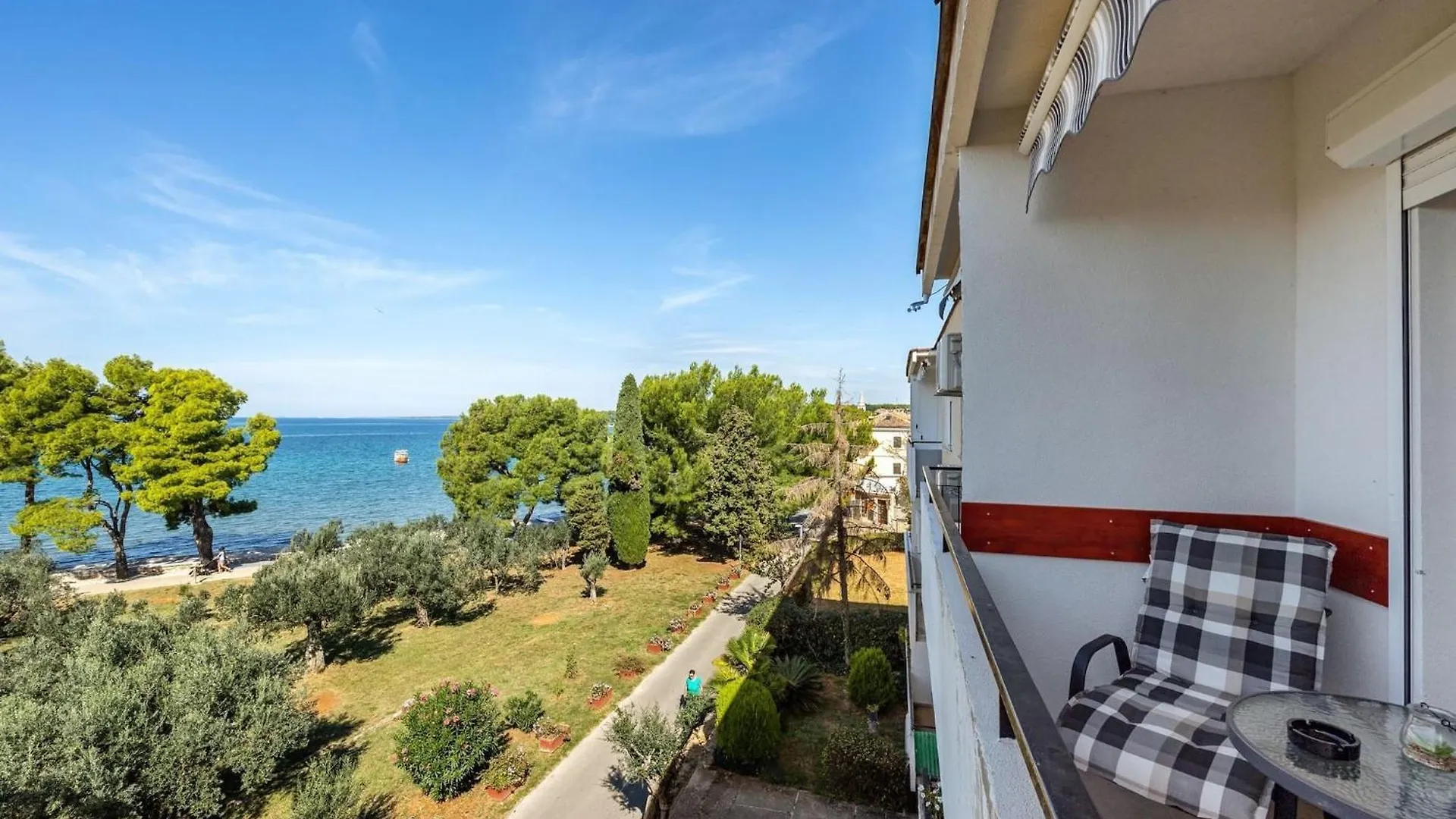 Apartment Ivana With Sea View - Pet Friendly Fazana