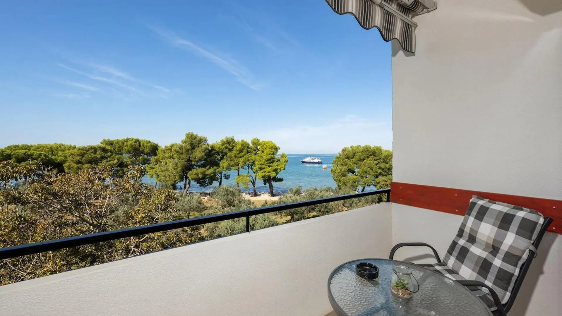 Apartment Ivana With Sea View - Pet Friendly Fazana Croatia